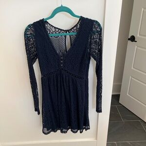 Hollister Lace Dress - size small